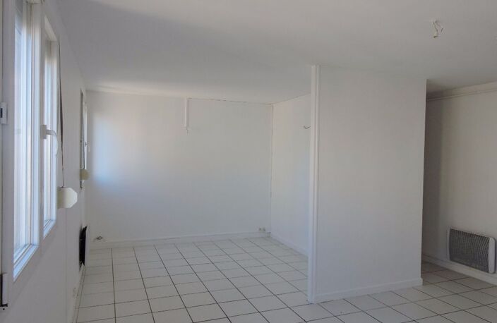 LOCATION d'un appartement 2 pièces (48 m²) à LAXOU — photo 2