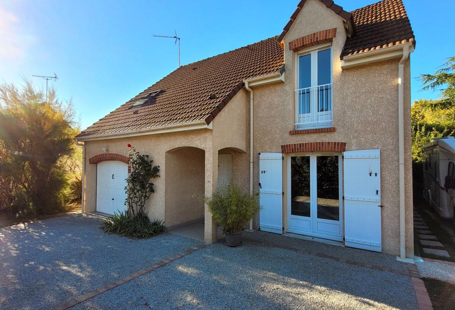 Maison familiale indépendante en parfait état — photo 1