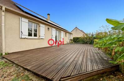 À Beaugency : Maison 4 chambres avec piscine et belle terrasse — photo du bien