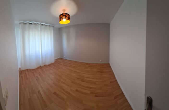 Appartement de 48m2 à louer sur Saint-Étienne — photo 3