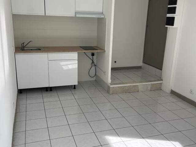 Appartement de 30m2 à louer sur Villeneuve-sur-Yonne — photo du bien