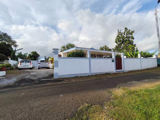 Maison à vendre 6 pièces SAINTE ROSE (971) — photo du bien