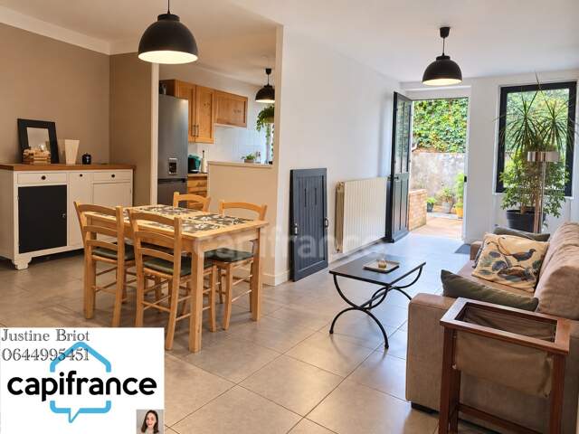 Maison de ville 123 m² – Nevers – Cour & beaux volumes — photo du bien
