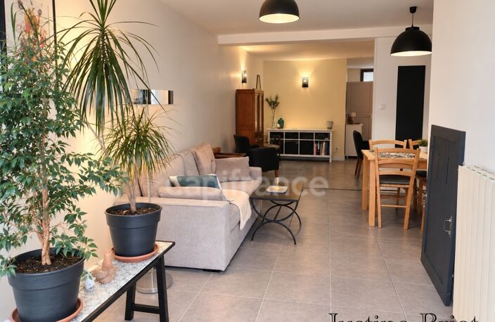 Maison de ville 123 m² – Nevers – Cour & beaux volumes — photo 2