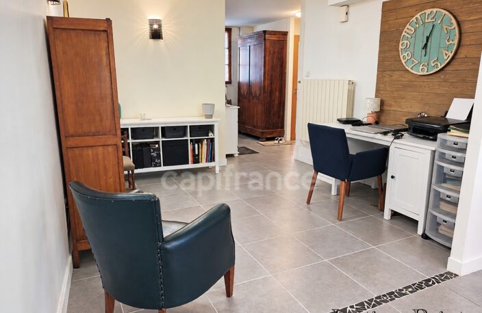 Maison de ville 123 m² – Nevers – Cour & beaux volumes — photo 4
