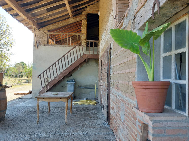 Maison à vendre 5 pièces SAINT ETIENNE DE TULMONT (82) corps de ferme rénové avec dépendance sur environ 20000m² de terrain environ — photo 1