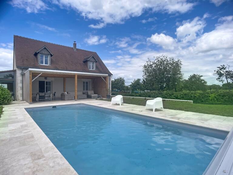 "Le charme d'une propriété familiale au cœur de la campagne tourangelle" — photo 1