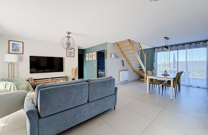 INDRE ET LOIRE, MONNAIE 10 KMS DE Tours, maison de 120 m2 avec jardin, 3 chambres et bureau — photo 3