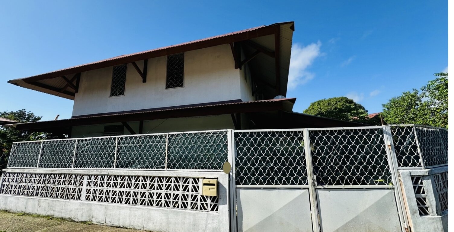 Maison à vendre 4 pièces KOUROU (973) Maison T4 de 105 m² – Investissement locatif — photo 1