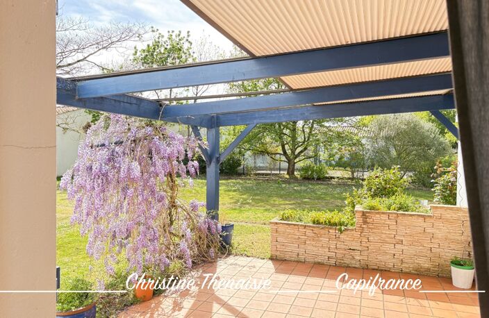 Maison à vendre sur un terrain de 2000 m2 - 4 chambres - Bureau - 3 salles d'eau - 3 wc - Dépendance de 110 m2 et garages LA GARNACHE (85) — photo 5