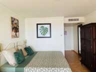 EN EXCLUSIVITE - SAINTE-ANNE – STUDIO PREMIÈRE LIGNE – VUE MER & PISCINE — photo 4