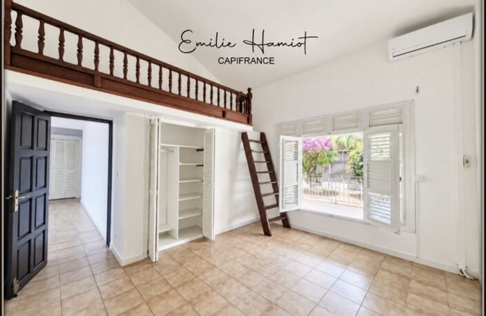 A vendre - LE DIAMANT – Quartier Ravine Gens Bois - Maison individuelle de type 4 avec vue exceptionnelle et fort potentiel d’aménagement — photo 4