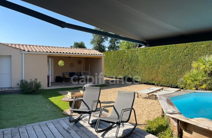 LES MATHES – MAISON 103 m² – 3 CHAMBRES – PISCINE – TERRAIN 1 400 m² — photo 2
