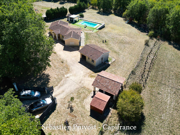 Maison Plain-pied 113.5m2+21.5m2 avec un gîte à vendre 4 pièces BRANTOME (24) - Garage, piscine chauffée 11x5 avec sa plage et carport - — photo 1