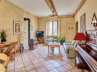 CHAPONOST – OUEST LYONNAIS Ancien corps de ferme – 210 m² habitables – 6/7 chambres – Dépendance – Terrain clos et arboré de 3 286 m² — photo 3