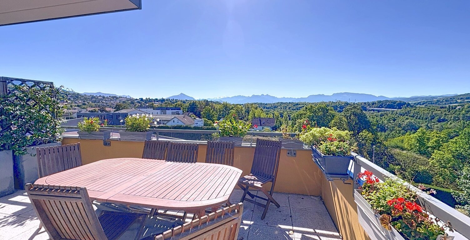 Appartement à vendre 5 pièces Attique à VETRAZ MONTHOUX (74) — photo 1