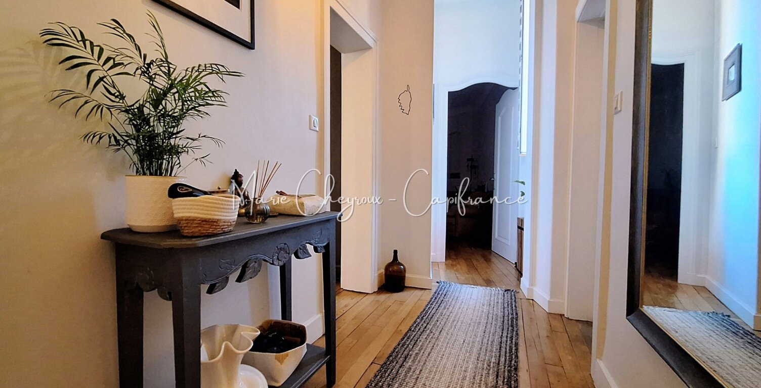129 m² de charme et de lumière au coeur historique - BRIVE LA GAILLARDE (19) — photo 1