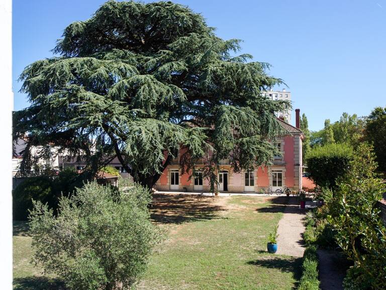 Maison à vendre 10 pièces MACON (71) — photo 1