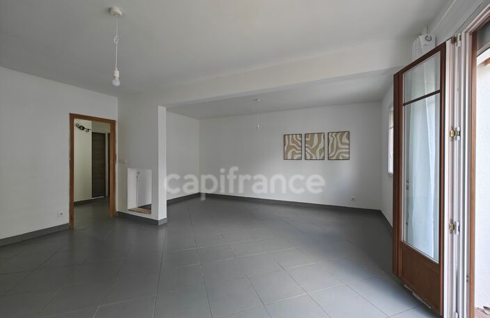 Maison 5 pièces à vendre avec Sous-Sol total + garage double (91) — photo 2