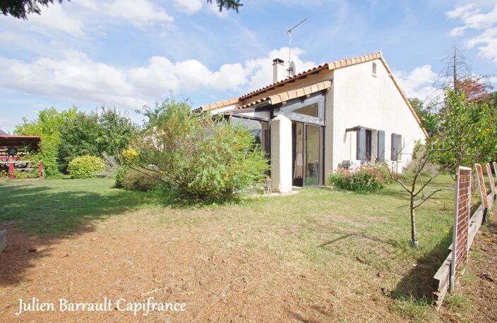 Maison familiale de 127,48 m² avec 5 chambres sur un terrain clos de 1133 m² — photo 2