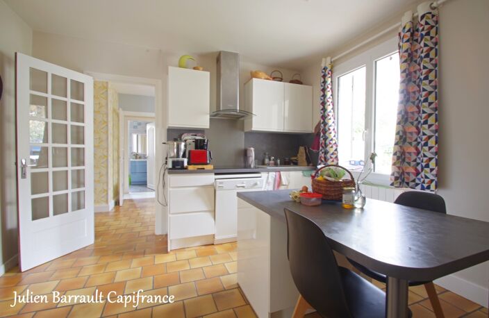 Maison familiale de 127,48 m² avec 5 chambres sur un terrain clos de 1133 m² — photo 5