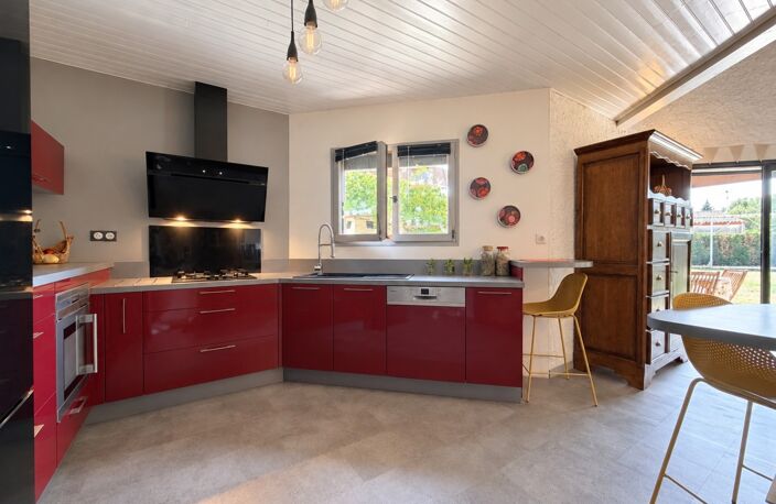 Maison 120 m² – 4 chambres – Séjour cathédrale – Piscine – Terrain 1 300 m² — photo 5