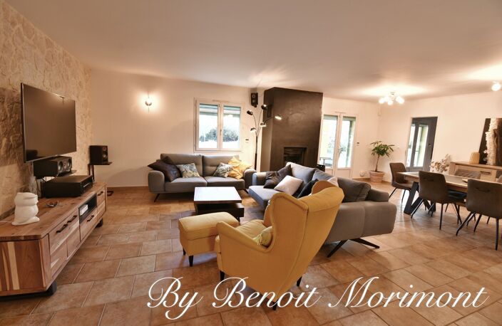 Dpt Var (83), à vendre TRANS EN PROVENCE maison P8 de 186 m² - Terrain de 2 000,00 m² - Plain pied — photo 2