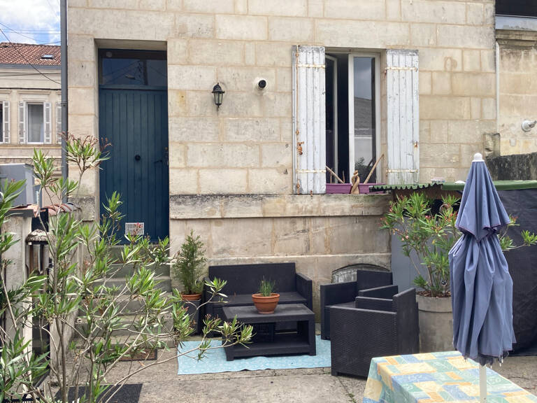 Dpt Charente Maritime (17), à vendre SAINTES maison P4, 81,24 m² — photo 1
