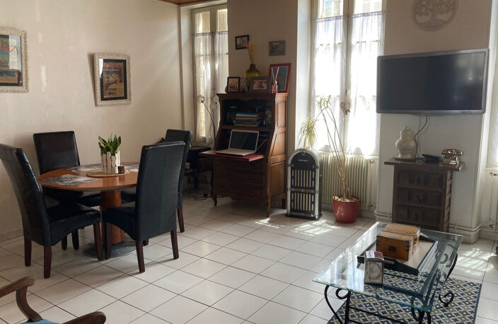 Dpt Charente Maritime (17), à vendre SAINTES maison P4, 81,24 m² — photo 2
