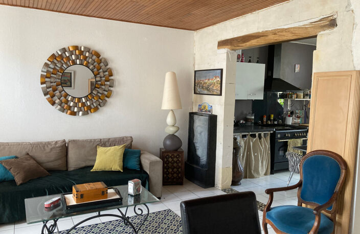 Dpt Charente Maritime (17), à vendre SAINTES maison P4, 81,24 m² — photo 3
