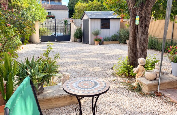 Maison 48 m² à vendre à Carpentras – 2 chambres, jardin 160 m², louée — photo 3