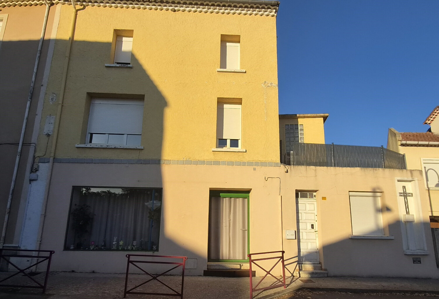 Immeuble à vendre SALINDRES (30) — photo 1