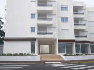 Dpt Charente Maritime (17), à vendre LA PALMYRE Local commercial — photo 2