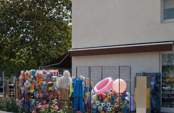 Dpt Charente Maritime (17), à vendre LA PALMYRE Local commercial — photo 4