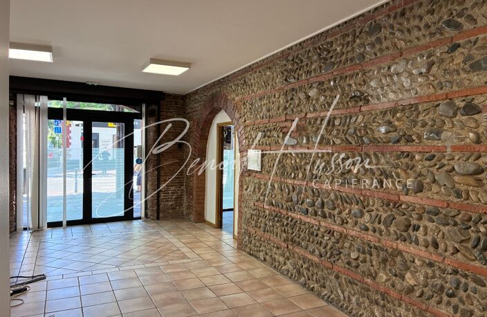 Local commercial de caractère – Plain pied en RDC de 116,44 m² (ERP-PMR) — photo 2