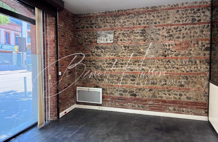 Local commercial de caractère – Plain pied en RDC de 116,44 m² (ERP-PMR) — photo 4