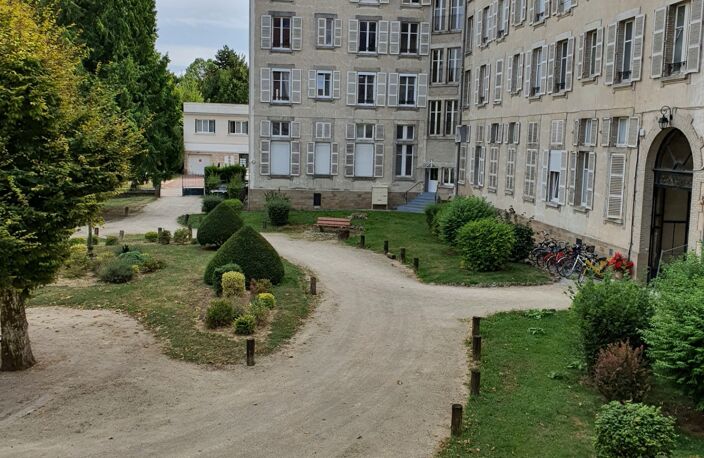 Dpt Vosges (88), à vendre VITTEL - ENSEMBLE de 2 STUDIOS secteur PARC THERMAL — photo 3