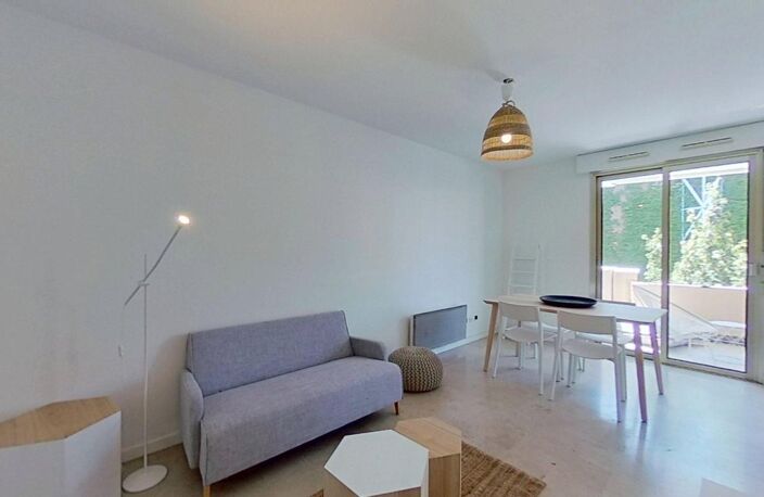 12 Rue de Cuire-Lyon -69004  - T2 Meublé - 1099 €CC — photo 5