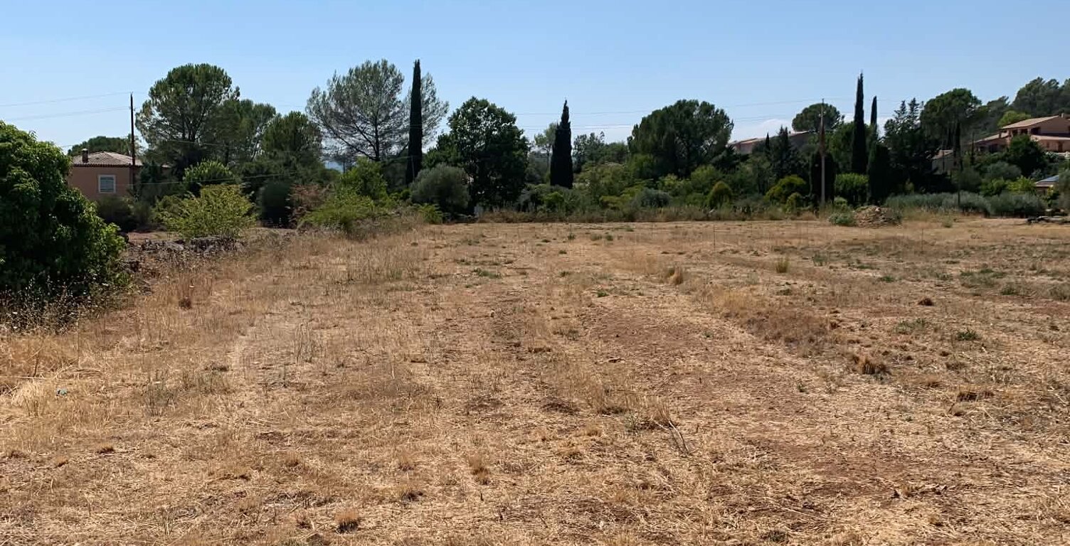 Vente terrain à construire 1400 m² Carcès (83570) — photo 1