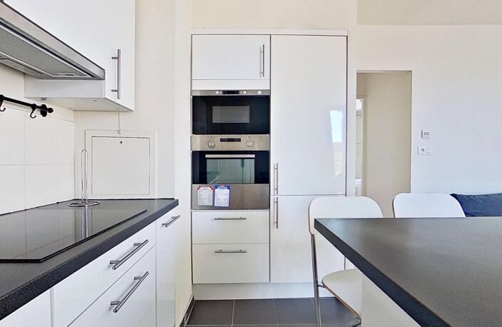103 rue Jean Jaures - Puteaux - 92800 - T2 Meublé - 1500 €CC — photo 5