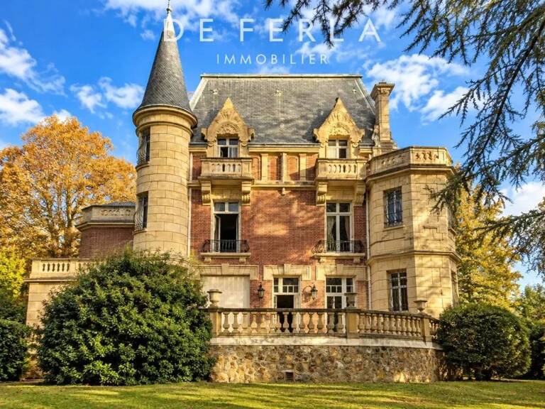Le Vésinet – Propriété de Prestige à Vendre — photo 1