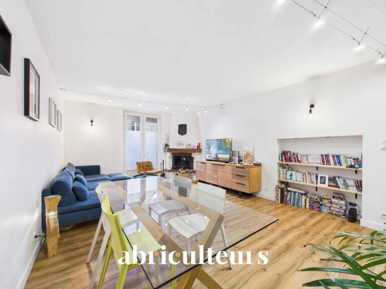 Ancienne bâtisse entièrement rénovée avec un terrain arboré en vente à Couëron (44220) — photo 1