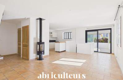 T4 de 107 m² en vente à Grans (13450) — photo du bien
