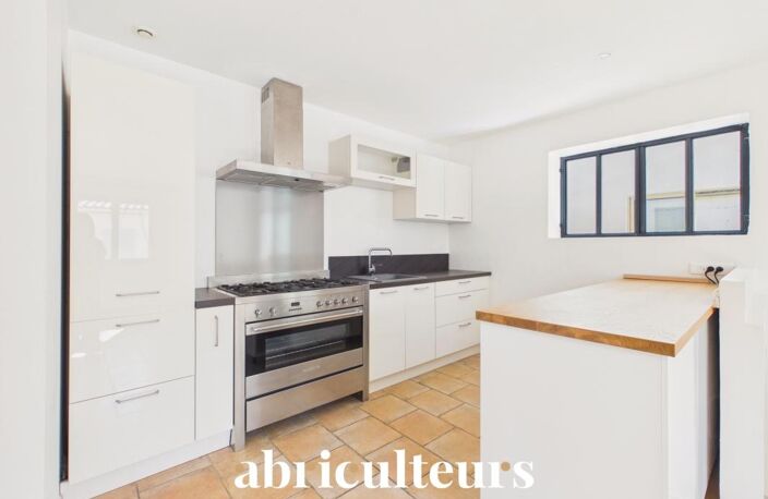 T4 de 107 m² en vente à Grans (13450) — photo 3