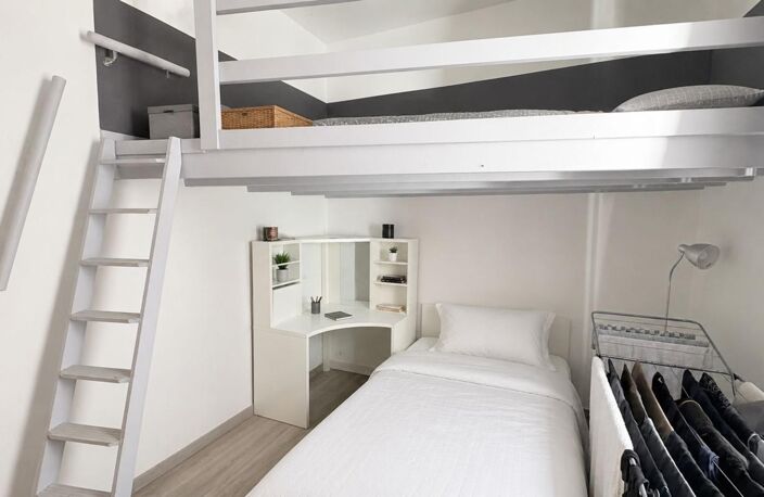 Appartement T2 - À Louer - Avignon Intra-Muros — photo 3