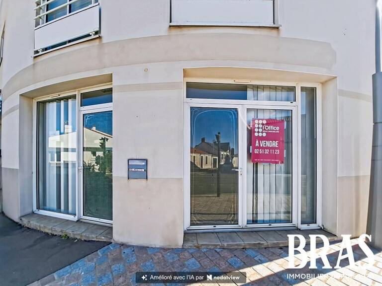 Local commercial Les Sables D Olonne 33 m2 — photo 1
