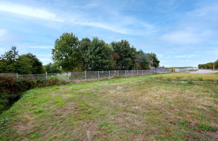 Terrain - 1 805 m² - Saint-Aubin-du-Cormier (35) — photo 3