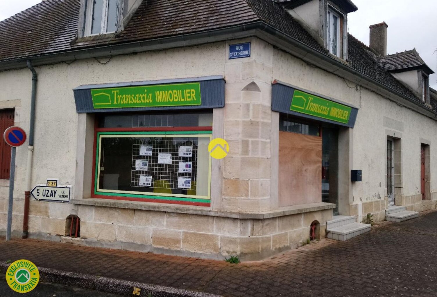 CENTRE BOURG  — photo 1