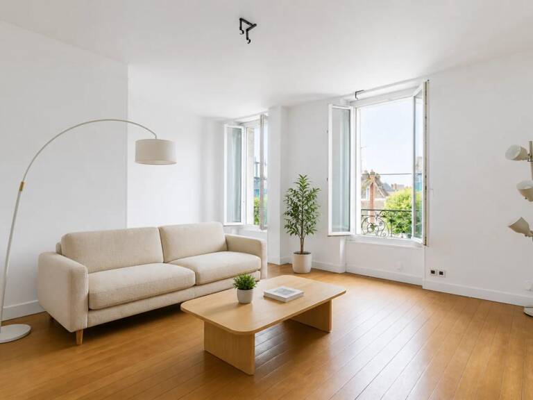 Appartement 1 pièce de 33 m² à Corbeil-Essonnes — photo 1