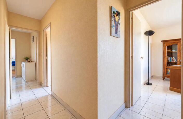 Appartement 3 pièces de 58 m² à Ris-Orangis — photo 2